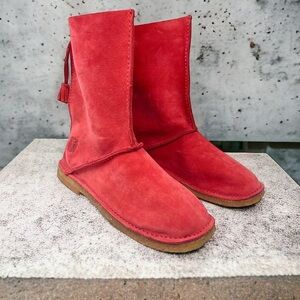 Baffin Pure Red Leather Pull On Mid Shaft Crepe Sole Boots Size 9/ 40